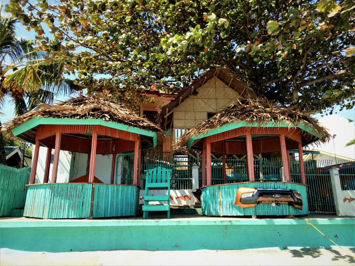 Smallfry'S Beach Resort Calatrava  Exterior foto
