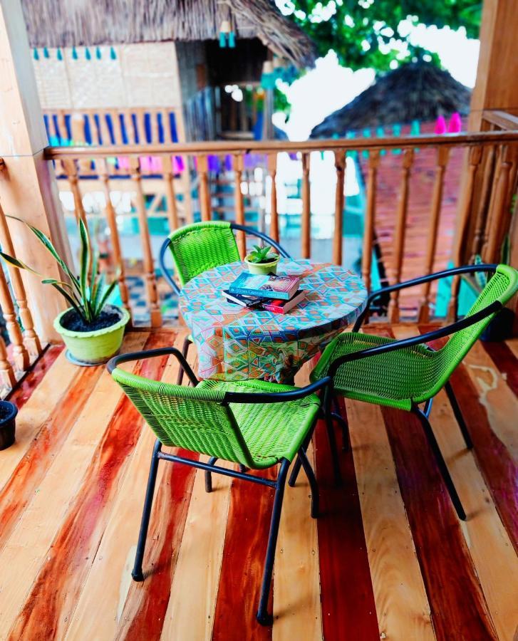 Smallfry'S Beach Resort Calatrava  Exterior foto